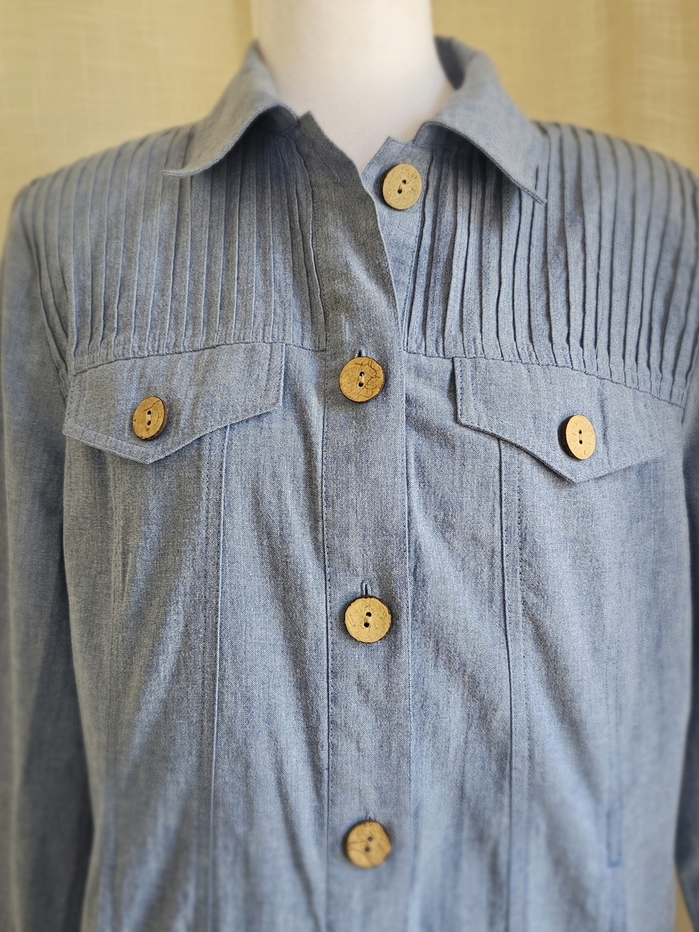 Draper’s & Damon’s Blue Chambray Pintuck Button Up Jacket Top Medium - Picture 2 of 16